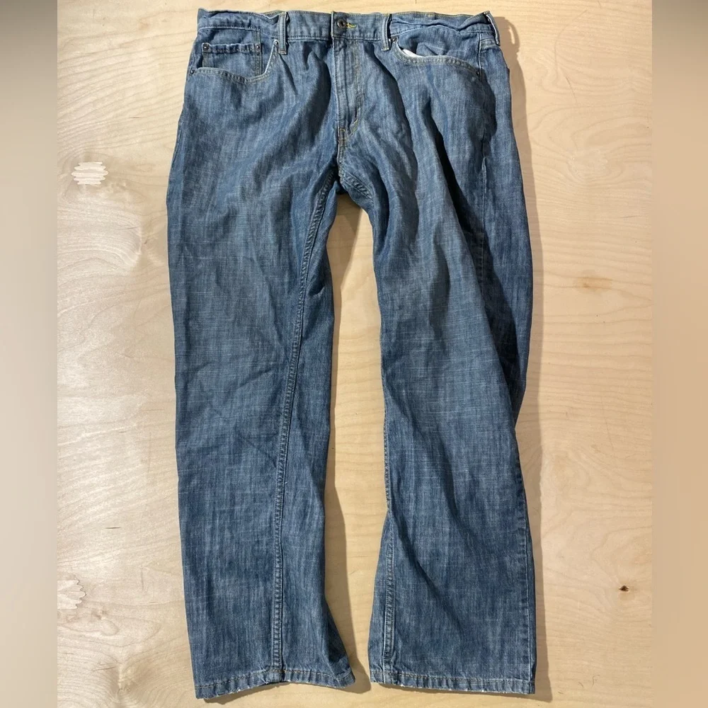 Levi's Relaxed Fit Straight Denim 559 Jeans - Classic Blue 40 x 32 (D)